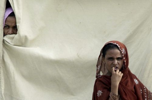 Δεκάδες κρούσματα χολέρας στις πλημμυρόπληκτες περιοχές του Πακιστάν