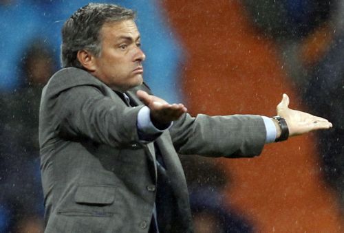 Αγνοια δήλωσε για την… επίθεση ο Μουρίνιο