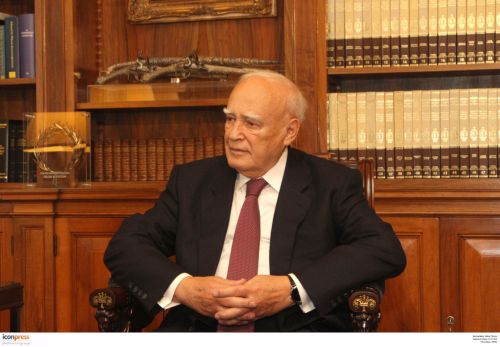 Δεν θα παραστεί σε εκδηλώσεις της 26ης και 28ης Οκτωβρίου στη Θεσσαλονίκη ο Κ.Παπούλιας