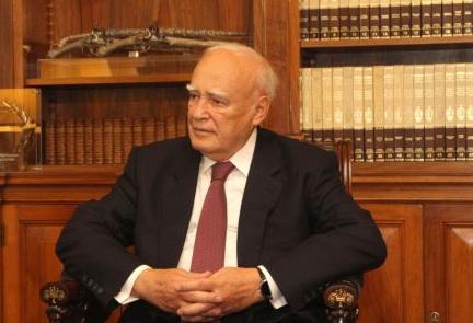 Έκκληση Παπούλια στον Ιρακινό ομόλογό του να  μην εκτελεστεί ο Ταρέκ Αζίζ