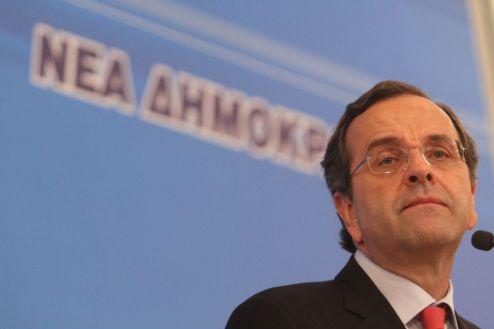 «Ο πρωθυπουργός απειλεί και εκβιάζει το λαό» λέει ο Αντώνης Σαμαράς