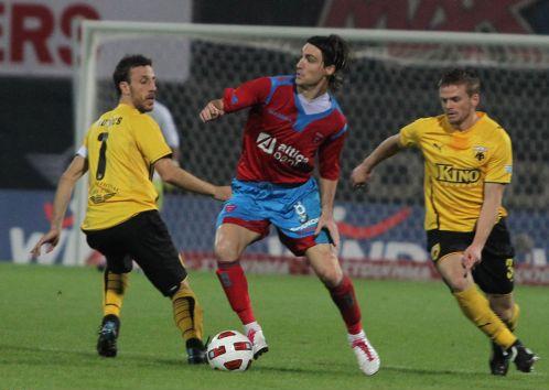 Ο Πανιώνιος επιβλήθηκε της ΑΕΚ με «χρυσό» γκολ του Ριέρα