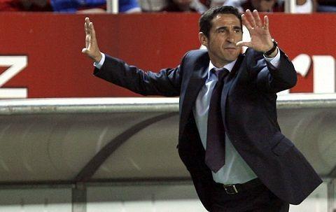 Έρχεται και πιάνει αμέσως δουλειά στην ΑΕΚ ο Χιμένεθ