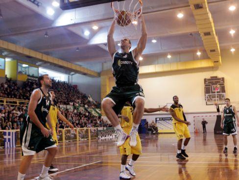 Άνετες νίκες για Ολυμπιακό, Παναθηναϊκό, πήρε το «ντέρμπι» ο ΠΑΟΚ