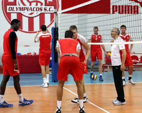 Ευχαριστώ του Ερασιτέχνη Ολυμπιακού στον Μαρινάκη