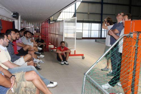 Στα… χαρακώματα ο Συγγελίδης με τους πολίστες του ΟΣΦΠ