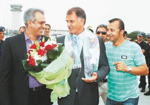 Η UEFA δέχεται τον… προπονητή Μπάγεβιτς, η Κύπρος όχι