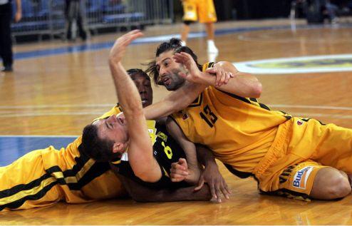 Η ΑΕΚ 97-74 τον Ηλυσιακό αλλά πανηγύρισε μόνη της