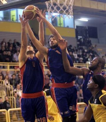 Πέρασε από τα Ιλίσια ο Πανιώνιος, παραμένει στον «πάτο» ο Ηλυσιακός