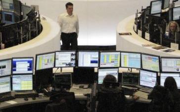 Νευρικότητα στο Χρηματιστήριο την Πέμπτη