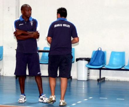 Οριστική η παραίτηση Λεώνη, τα «ηνία» στον Μπρουκς