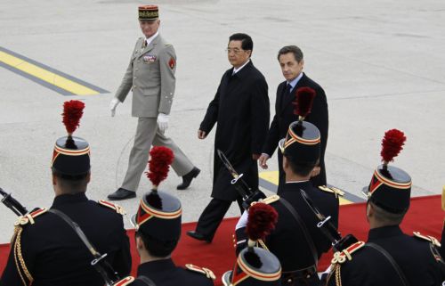 Στο Παρίσι ο Κινέζος πρόεδρος Χου Τζιντάο για μεγάλα επιχειρηματικά deals