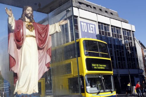 «Διεθνείς επαφές» για την οικονομική κατάσταση της χώρας επιβεβαιώνει το Δουβλίνο