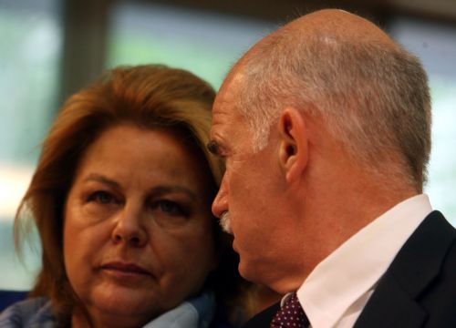 Ενόχληση Μαξίμου και αντίδραση της τρόικας για την παρέμβαση Κατσέλη