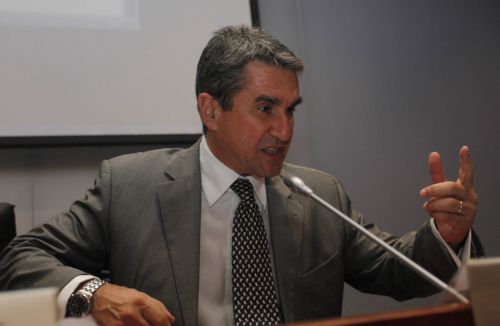 Σε εξέλιξη η διαδικασία εκδήλωσης ενδιαφέροντος για το σύστημα προμηθειών του υπουργείου Υγείας