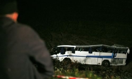 Εννιά νεκροί από την πτώση λεωφορείου σε χαράδρα στο Τεπελένι