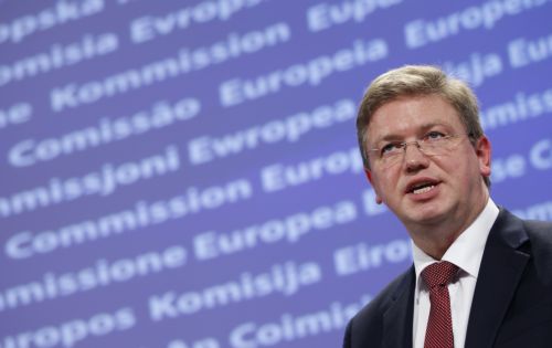 Η ονομασία και η ενταξιακή πορεία συσχετίζονται, επισημαίνει στην ΠΓΔΜ η Κομισιόν