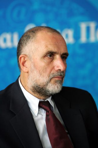 «Σωρεία παρανομιών» στο Τμήμα Κοινωνικής Θεολογίας του Πανεπιστημίου Αθηνών καταγγέλλει ο Γ.Πανάρετος