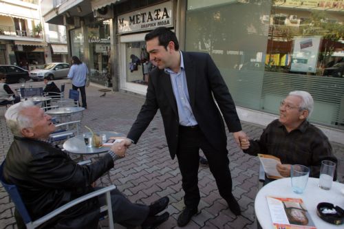 Το δίλημμα των εκλογών είναι «ή αλλάζουμε ή συνεχίζουμε να βουλιάζουμε», λέει ο Αλ.Τσίπρας