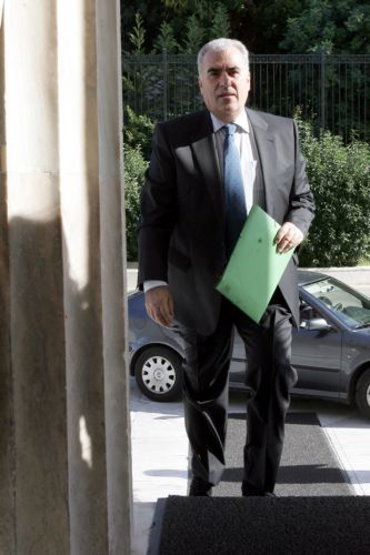 «Όχι» Ρέππα για απολύσεις σε ΔΕΚΟ, με μετατάξεις η μείωση προσωπικού