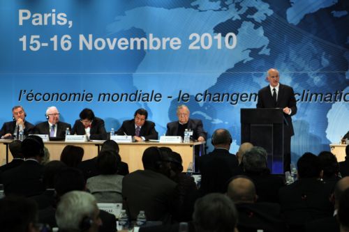 Το κίνδυνο αναπτυξιακής ασφυξίας επεσήμανε ο Γιώργος Παπανδρέου