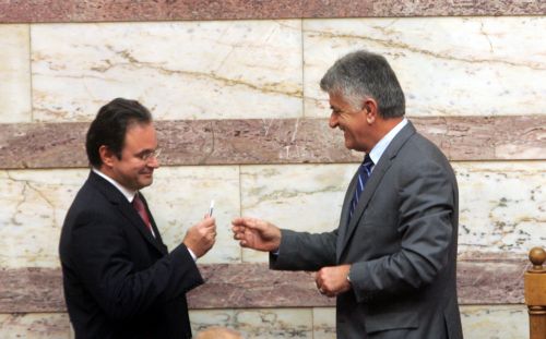 Έλλειμμα 7,4% στον δύσκολο προϋπολογισμό για το 2011