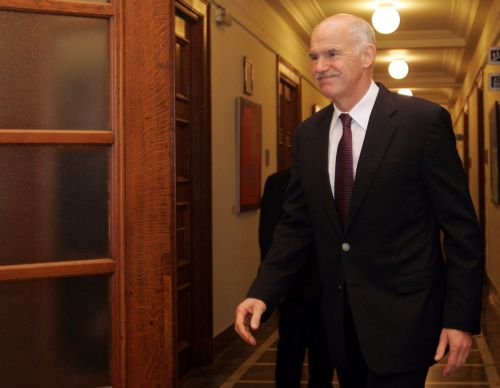 Σαρωτικές αλλαγές σε Δημόσιο και ΔΕΚΟ αποφάσισε το Υπουργικό Συμβούλιο