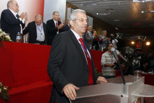 Ο Άντρος Κυπριανού επανεξελέγη γενικός γραμματέας του ΑΚΕΛ