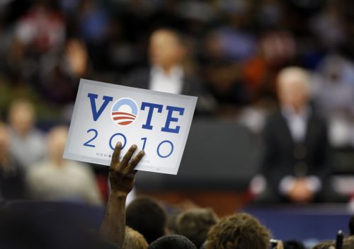 Ηχηρό μήνυμα προς τον Μπαράκ Ομπάμα αναμένεται να στείλουν οι ενδιάμεσες εκλογές
