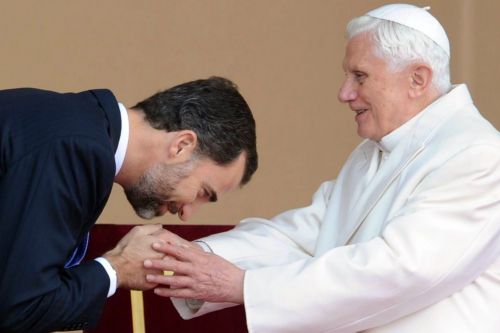 Επίσκεψη στην Ισπανία πραγματοποιεί ο Πάπας Βενέδικτος ΙΣτ’