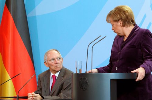 Η «αλληλεγγύη προς Ελλάδα δεν είναι μονόδρομος» λέει ο Β.Σόιμπλε