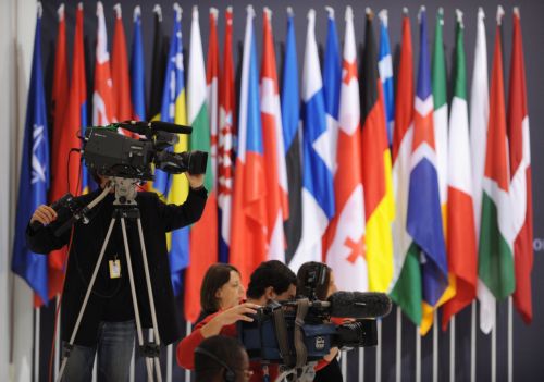 Δόγμα, Αφγανιστάν και αντιπυραυλική άμυνα στη ΝΑΤΟϊκή Σύνοδο Κορυφής