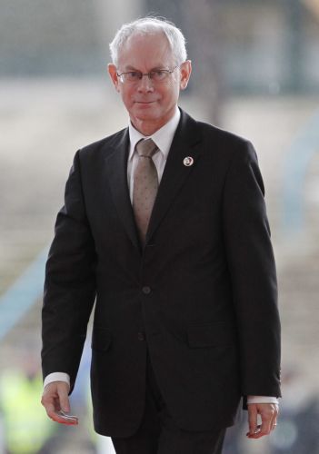 «Επαρκές» το σχέδιο βοήθειας για την Ιρλανδία, τονίζει ο Βαν Ρομπάι