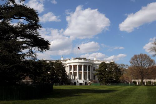 Καταδικάζει ο Λευκός Οίκος τη δημοσιοποίηση απόρρητων εγγράφων από το Wikileaks