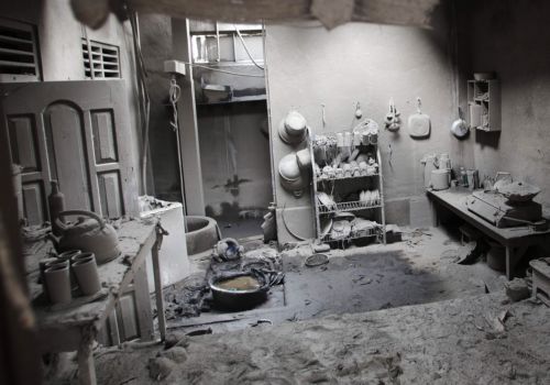 Ακυρώσεις δεκάδων πτήσεων στην Τζακάρτα λόγω του ηφαιστείου Μεράπι