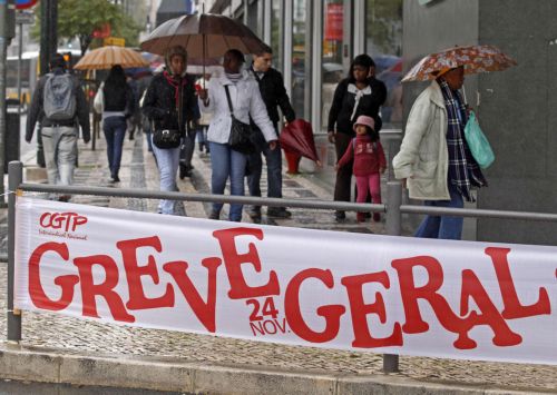 Μεγάλη απεργιακή κινητοποίηση στην Πορτογαλία κόντρα στον προϋπολογισμό λιτότητας