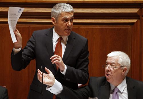 Με ελαφρά αυξημένο επιτόκιο η έκδοση πορτογαλικών ομολόγων 1,03 δισ. ευρώ