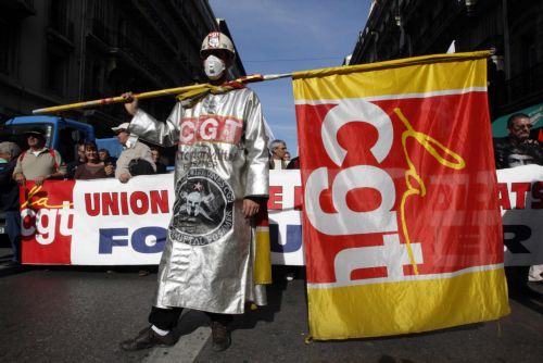 Νέες κινητοποιήσεις για τα όρια συνταξιοδότησης ετοιμάζουν οι Γάλλοι συνδικαλιστές