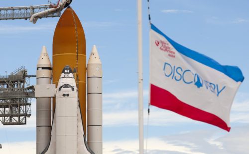 Ρωγμές στη δεξαμενή καυσίμων απειλούν εκ νέου την τελευταία αποστολή του Discovery