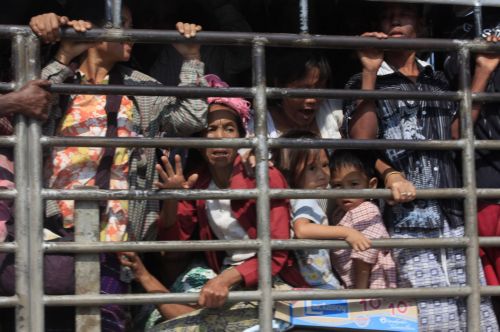 Σαρωτική νίκη υποστηρίζει ότι κατήγαγε στις εκλογές-παρωδία η χούντα της Μιανμάρ