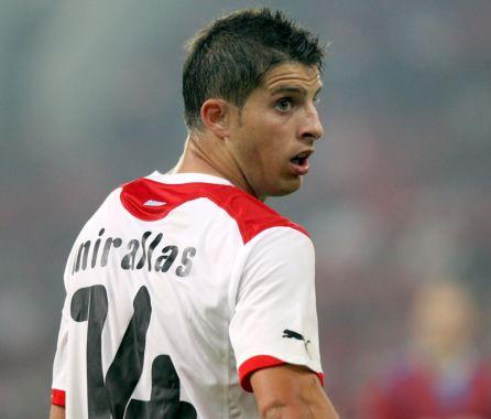 Δεν συζητάμε υπό πίεση, η απάντηση του Ολυμπιακού στο μάνατζερ του Μιραλάς