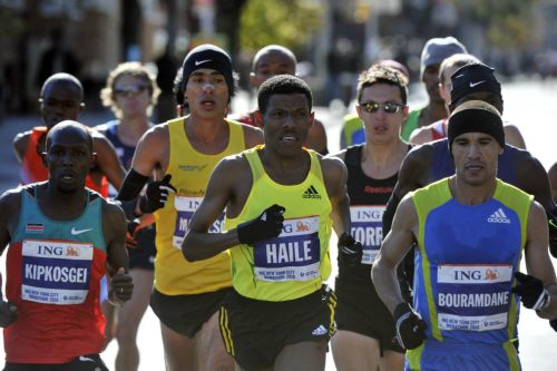 O Χαϊλέ Γκεμπρεσελασιέ αποχωρεί από την ενεργό δράση