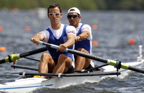 Πανηγυρικά στον τελικό και η ελληνική δίκωπος