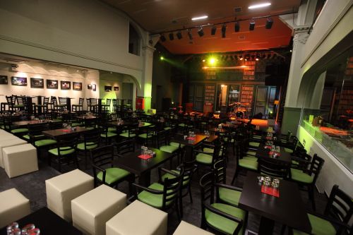 Ένας νέος χώρος τέχνης άνοιξε τις πύλες του στον Πειραιά