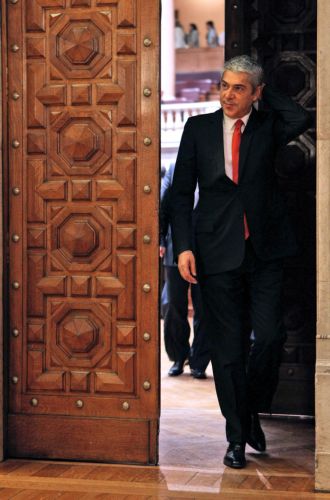 Αποκλείει η Πορτογαλία την υπαγωγή στον ευρωπαϊκό μηχανισμό στήριξης