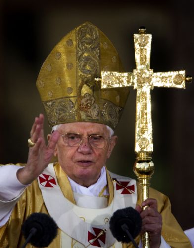 Τους καρδιναλίους καλεί ο Πάπας για συζήτηση για το θέμα της παιδεραστίας