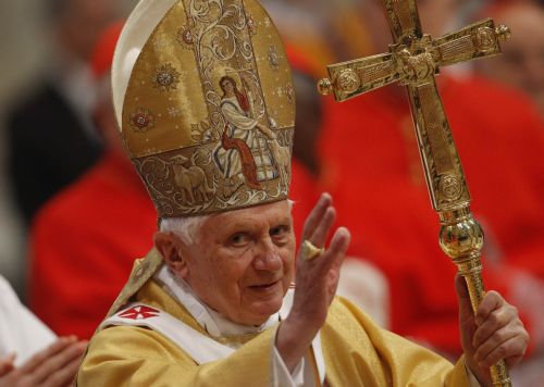 Χαιρετίζεται η ιστορική μεταστροφή του Βατικανού για το προφυλακτικό