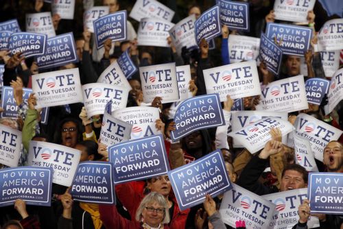 Ανοιξαν οι κάλπες στις ΗΠΑ για τις κρίσιμες ενδιάμεσες εκλογές