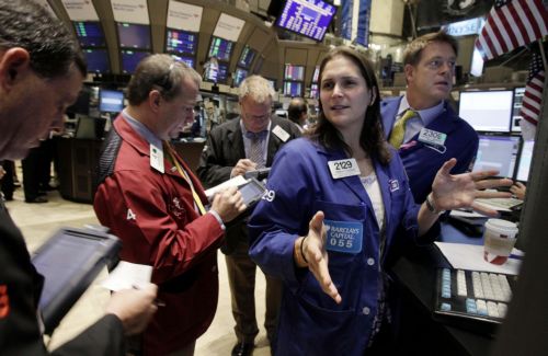 Στο κόκκινο τα ευρωπαϊκά χρηματιστήρια και η Γουόλ Στριτ την Παρασκευή