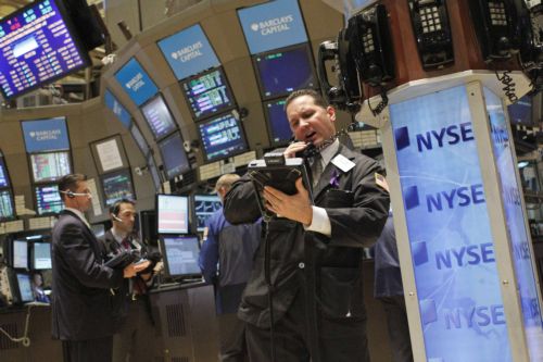 Μικρή άνοδος στις ευρωπαϊκές αγορές και τη Γουόλ Στριτ την Παρασκευή